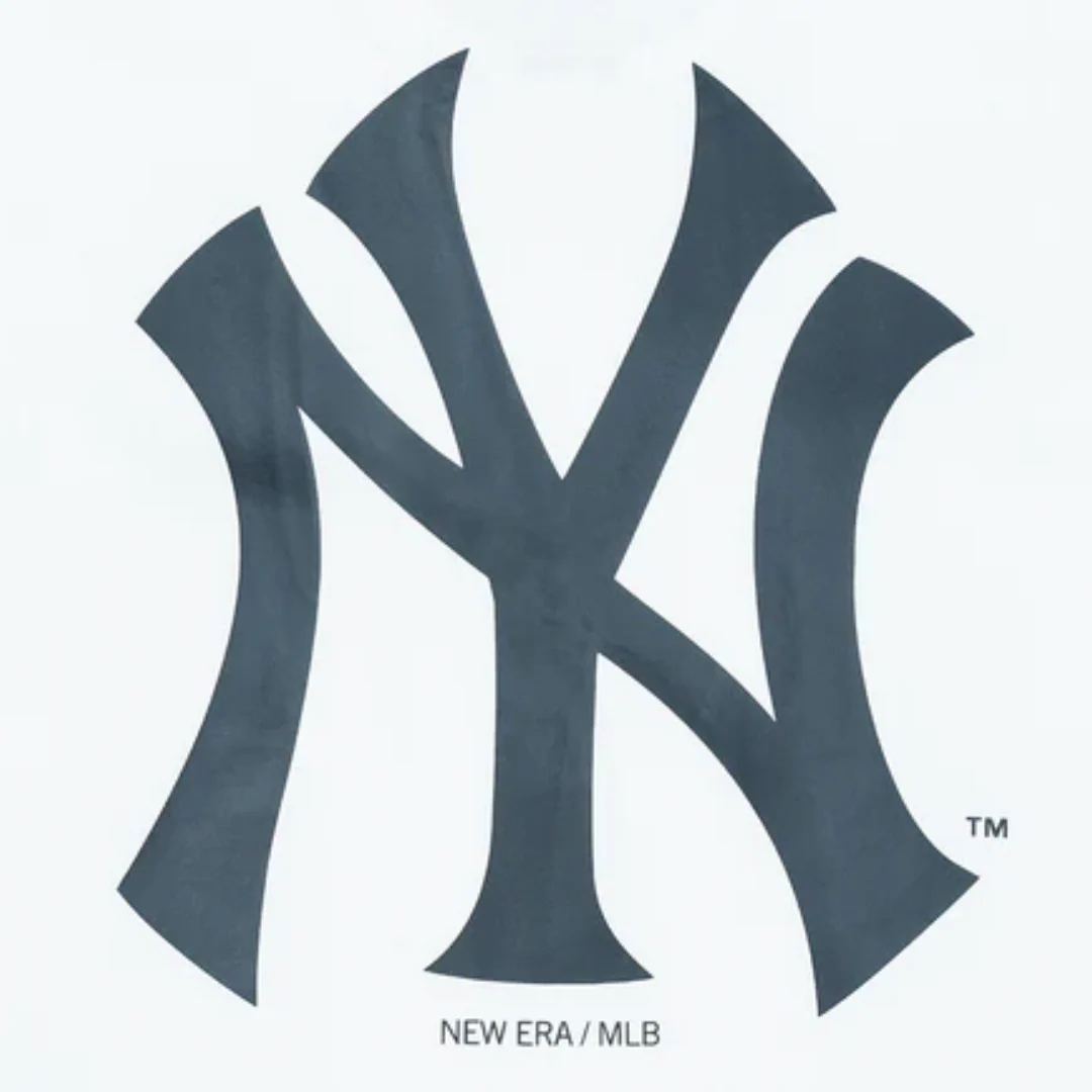 New York Yankees White Short Sleeve T-Shirt - Image 7