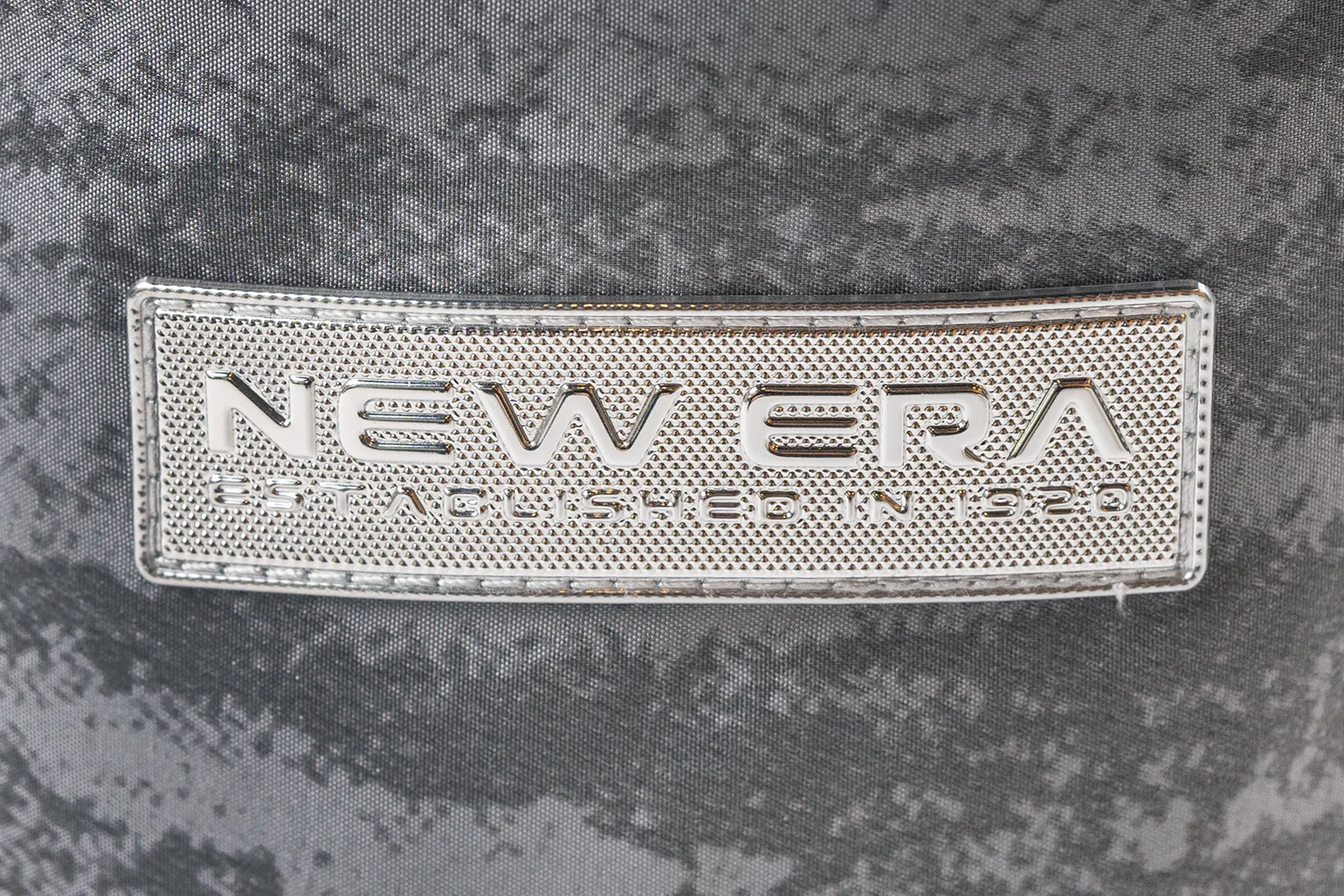 New Era Comic Space Drawstring Cross Body Bag - Image 5