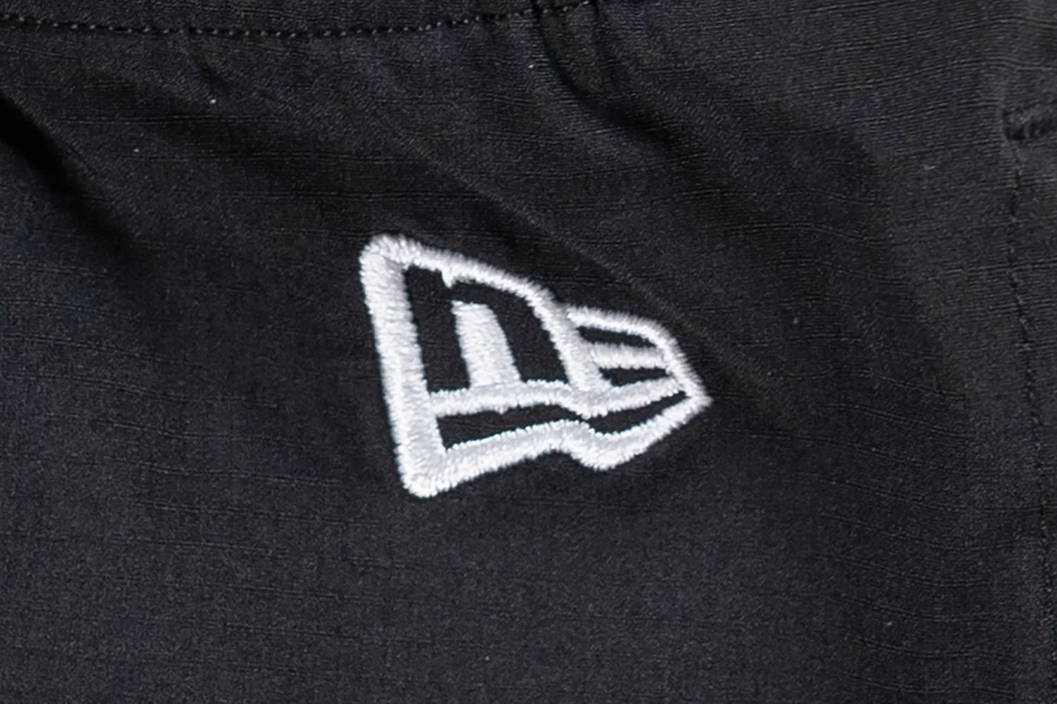 New Era Trail Runner Black Layered Shorts - Image 4