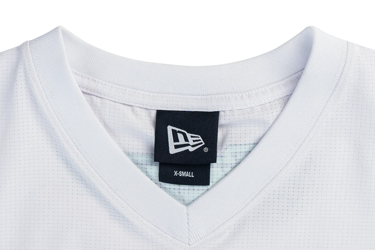 New Era x The Powerpuff Girls Women White American Football Crop Jersey - Image 3