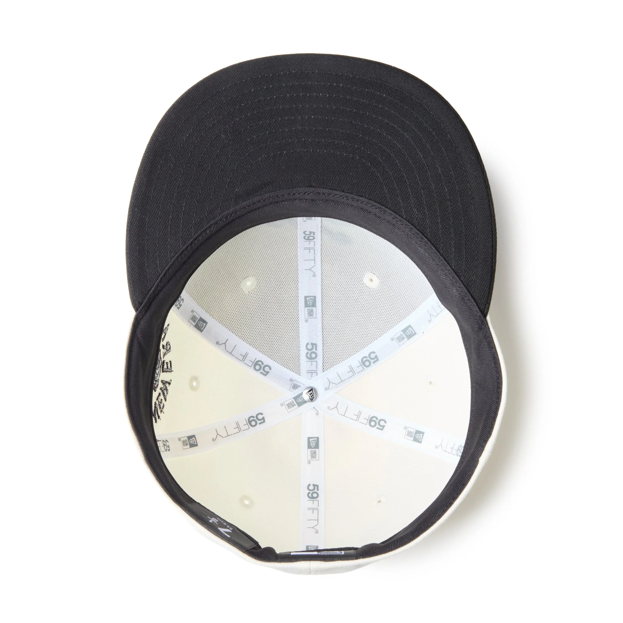 59FIFTY Classic Logo Chrome Black Fitted - Image 9