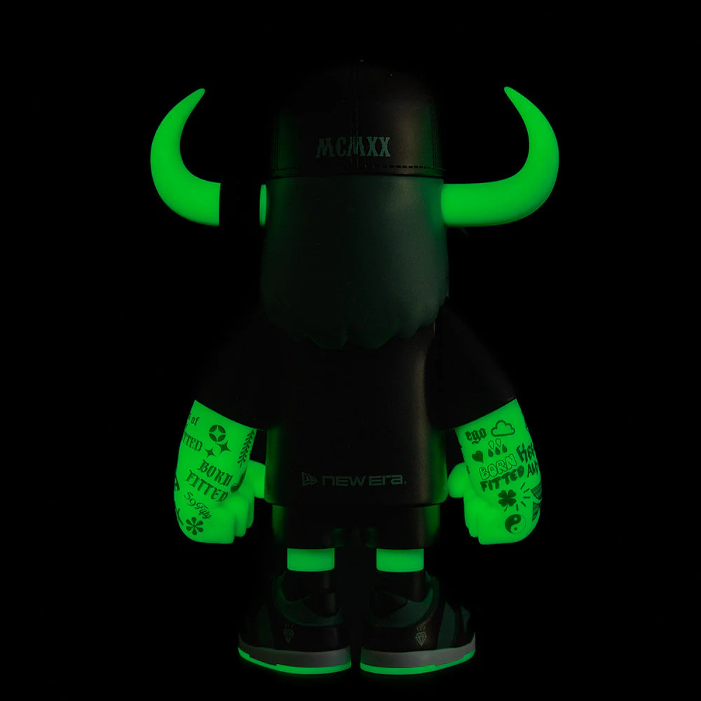 New Era 59FIFTY Day Glow-in-the-Dark FFALO Buffalo Figurine 20cm - Image 5