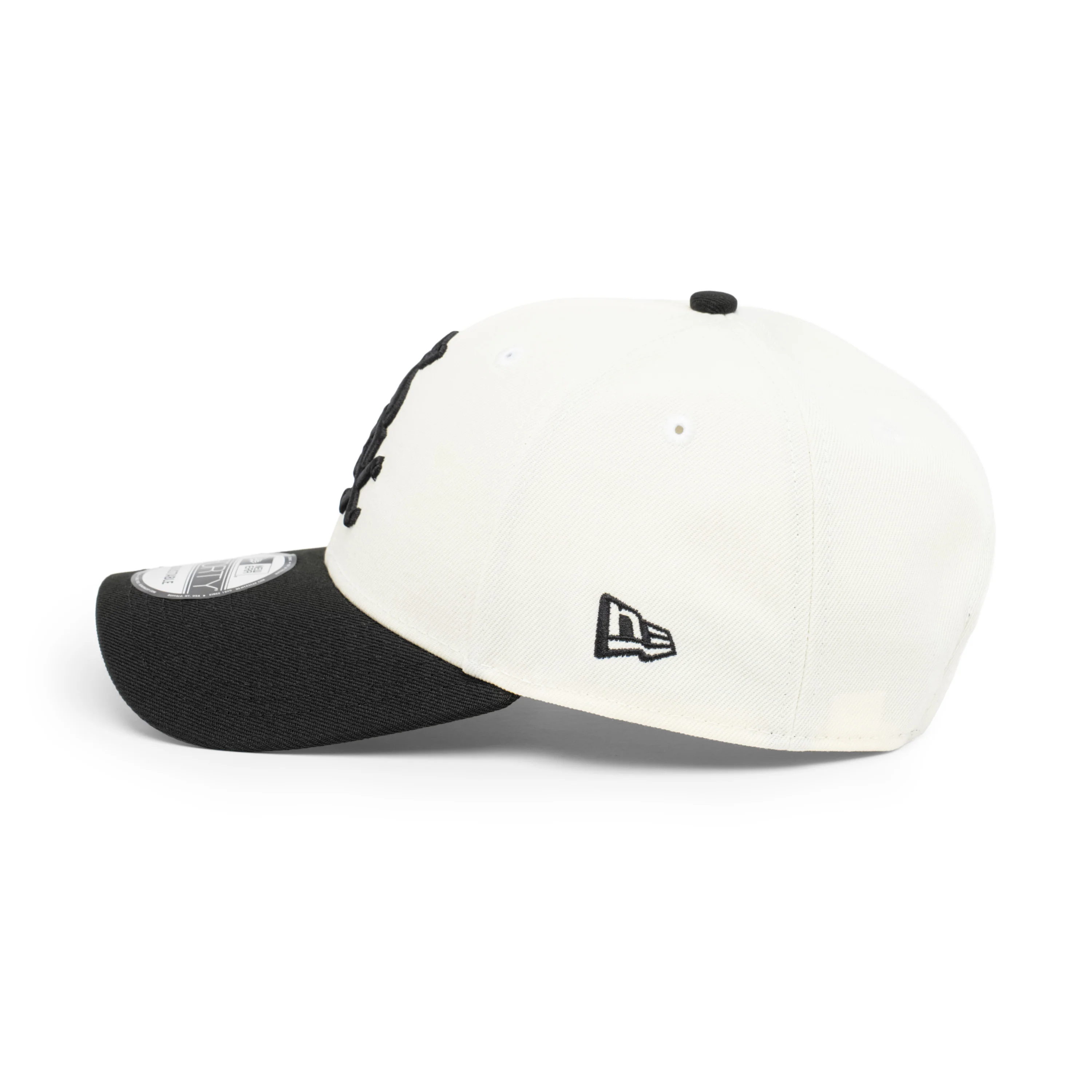 9FORTY Chicago White Sox World Series 2005 2-Tone Black Visor Chrome White Snapback - Image 6